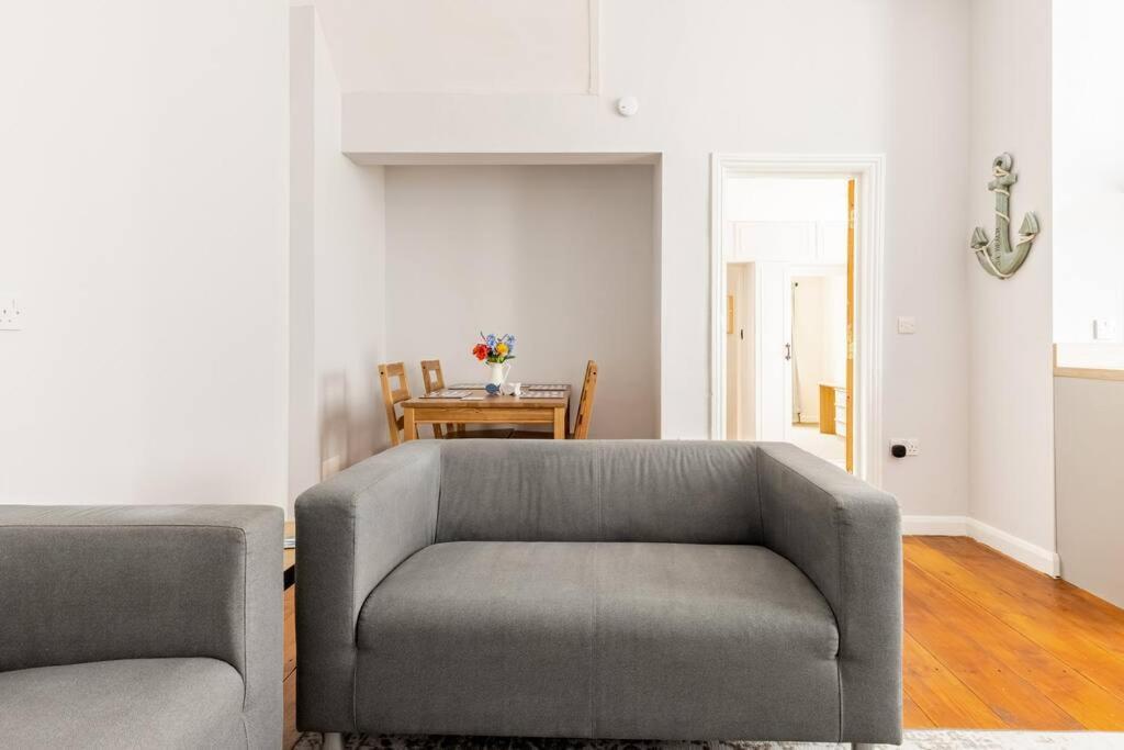 The Hideaway, Family Close To The Beach. Апартаменты
